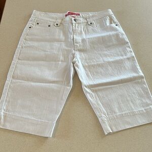 Cos Jeans NWOT Cool White Women's Embellished Bermuda Shorts Size 14 🤍